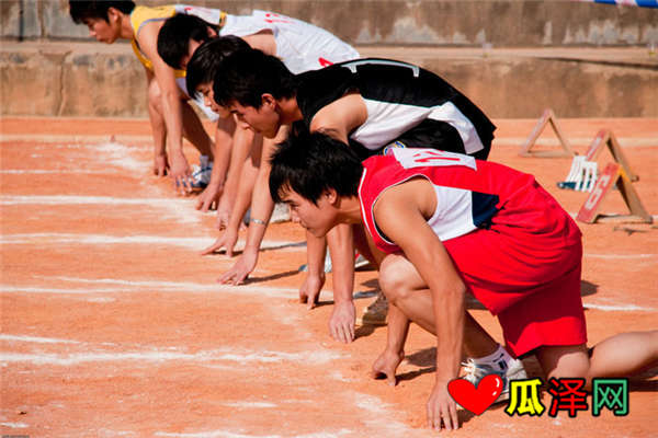 �˶�����͸�100������