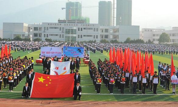 �����˶�����͸�100��