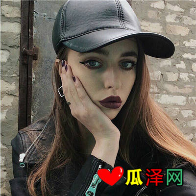 ۻ